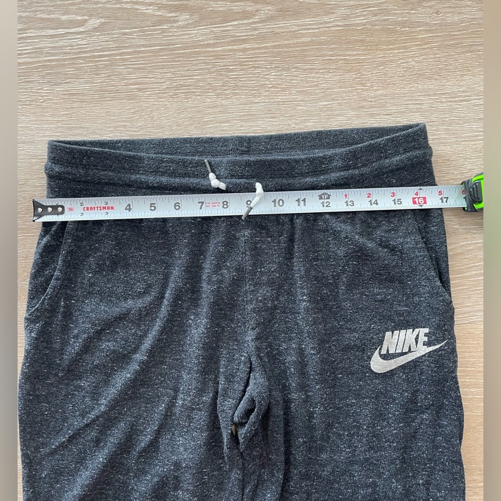 Nike cropped Jogger - Picture 8 of 8